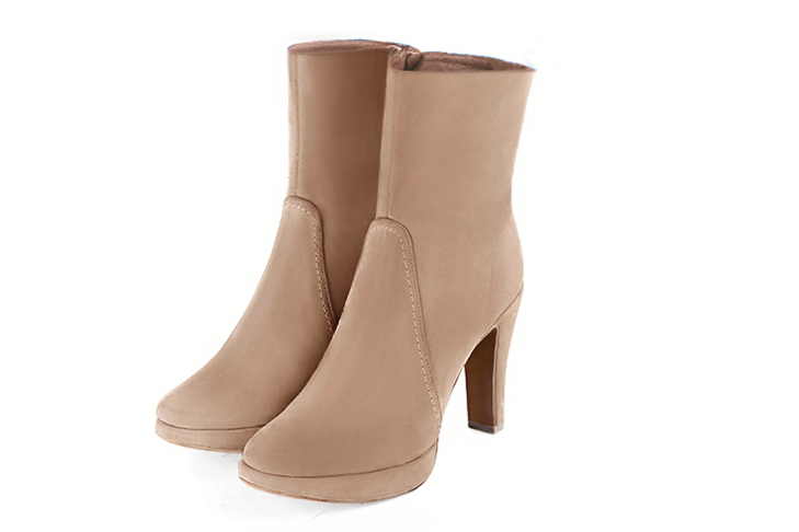 Biscuit beige women's booties, with a zip on the inside. Round toe. Very high slim heel with a platform at the front - Florence KOOIJMAN